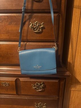 kate spade blue leather crossbody with adjustable strap